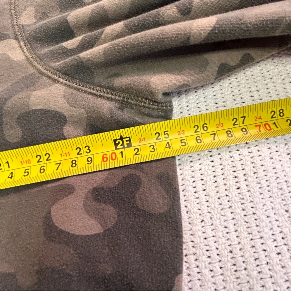 Eddie Bauer Men's XL Brown Camouflage Crewneck Sweatshirt Outdoor lounge Cozy - Picture 9 of 11